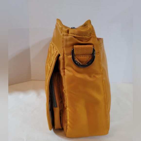 Lug Bag - Burnt Orange Wings - Picture 3 of 9